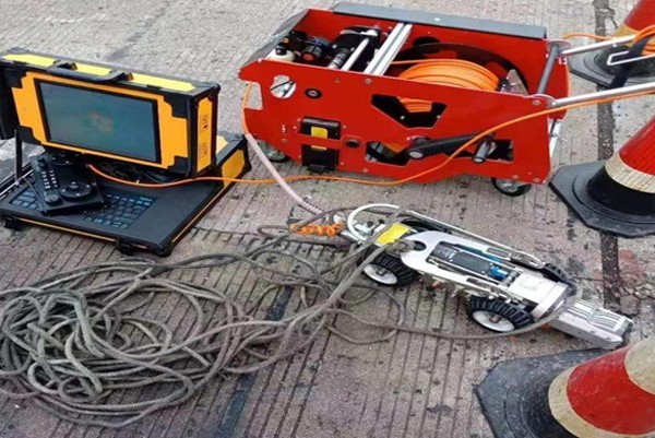 盈江CCTV管道检测机器人