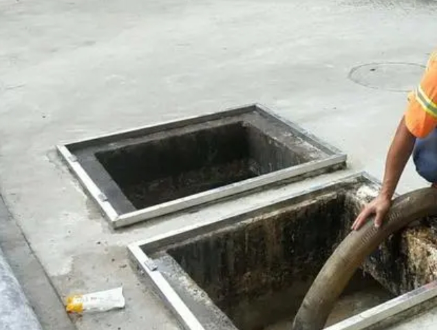 盈江化粪池清理
